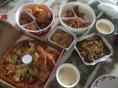 -必胜客(龙吴宅急送店)