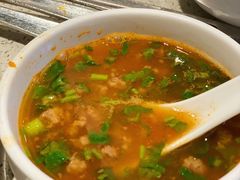 番茄浓汤配牛肉粒-海底捞大排档火锅(悦荟广场店)