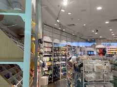 -名创优品(广州萝岗万达广场店)