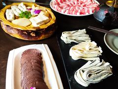 -滇釜火锅·能喝汤的火锅(车公庄店)