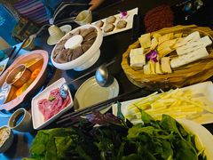 -滇釜火锅·能喝汤的火锅(车公庄店)