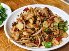 干煸肥肠-茅屋大酒店