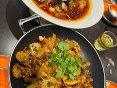 -川流不息·地道川菜·小龙虾(松东路店)