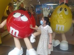 -m豆巧克力世界(上海世茂广场店)