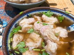 -老谢野馄饨(延安路店)