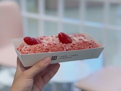 草莓魔法棒-奈雪的茶(湖滨银泰in77C区PRO店)