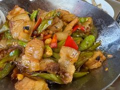 农家小炒肉-芦茨金富饭庄·25年老字号·专做稻草鸡
