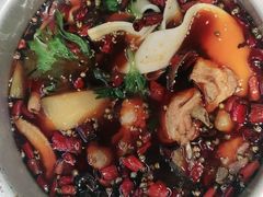 -晓彭肥肠鸡·泡椒鸡火锅(水木天地店)