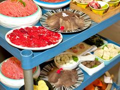 -茅草房·河畔园林火锅