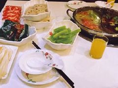 -洪焱重庆老火锅(万福花园店)