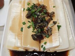 皮蛋豆腐-彭记铁锅肥肠(东四总店)