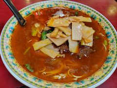 笋尖牛腩面-金杨拉面王小吃面馆·牛三宝面·红烧牛肉粉