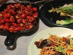 -巴厘龙虾·榜首油焖大虾(音乐学院·沿江酒馆店)