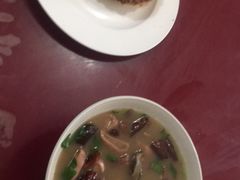 -清真八大碗(G6辅路店)