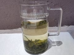 绿茶-老湘亲·品鉴湘菜(蔡塘爱琴海店)