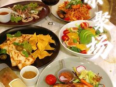 -théATRE茶聚场·餐厅(环球金融中心店)