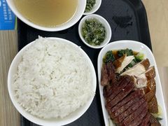 -茶理宜世(岭南站NOVA店)
