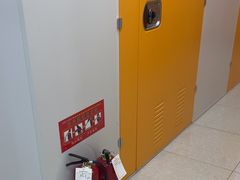 -安东易迷你自助仓储寄存仓库(杨浦店)