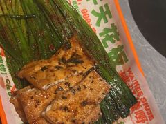 -威记烧嘢·南宁烧烤·超级生牛(绿地店)