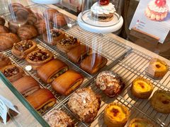 -VERIE BAKEHOUSE
