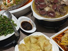 -六泰居·尔滨地标·东北菜(泰山路店)