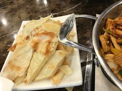 -黄记煌三汁焖锅(名泉广场店)