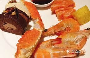 Fresh Sliced Salmon