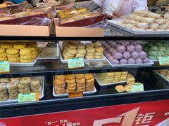面包甜点陈列柜-稻香村(观前街店)