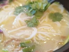 -桥香园过桥米线(国贸店)