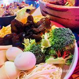 没打卡过他家，不敢说自己是名媛