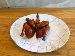 脆皮妙龄鸽-新荣记(新源南路店)