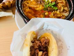 -闫家驴肉老店(华电一校店)