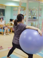 -爱尔乐美孕产瑜伽·普拉提