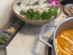 -喃喃椰·糟粕醋·椰子鸡火锅(七堡花园店)