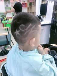 -萌酷专业儿童剪发造型(悦方店)