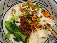 -陇上秦轩西安biangbiang面(EFC欧美金融商业城店)