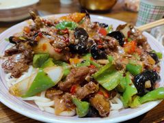 -歹歹的加个面过油肉拌面