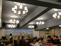 大堂-那达慕蒙古风味酒楼