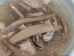 -有红鸡毛店·川菜(建设路店)