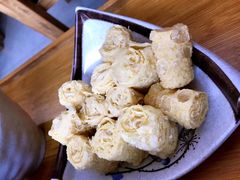 -毛辣果·贵州红酸汤牛肉火锅(西单店)