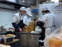 -老西白点心店