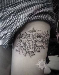-SNOW TATTOO STUDIO