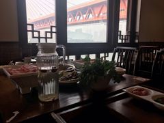 -小天鹅火锅·一线江景洪鼎旗舰店(洪崖洞店)