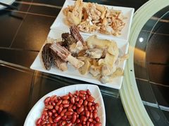 -野菌皇海景野生菌火锅(滨海大道店)