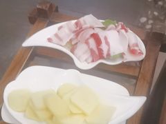 -亮欢寨酸汤鱼(沙冲路店)