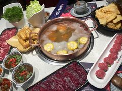 -牛村来人潮汕牛肉火锅(西单店)