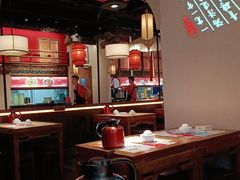 大堂-宽窄巷成都菜(青岛路万达广场店)