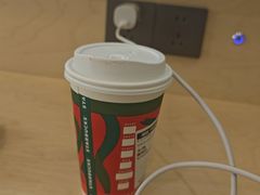 -星巴克(上海虹桥站2A检票口)