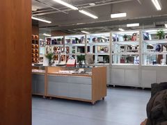-无奔眼镜·蔡司·依视路授权店(马家堡店)