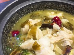 -周鱼小馆石锅酸菜鱼(活力汇店)